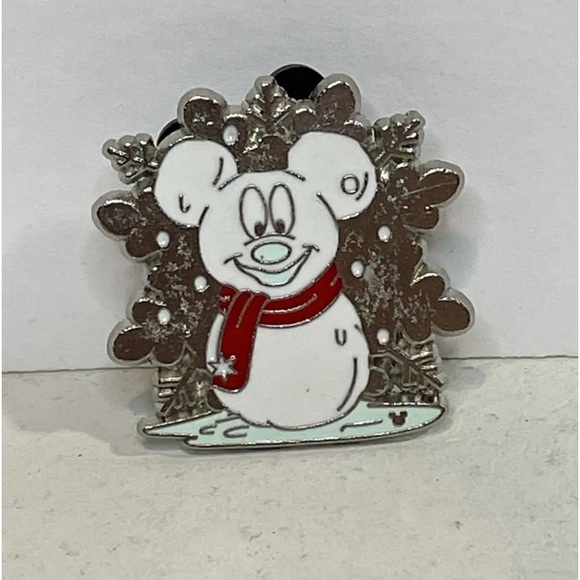 Disney Pin Hidden Mickey Lanyard Pin Snowman Collection 51787 - Picture 1 of 3